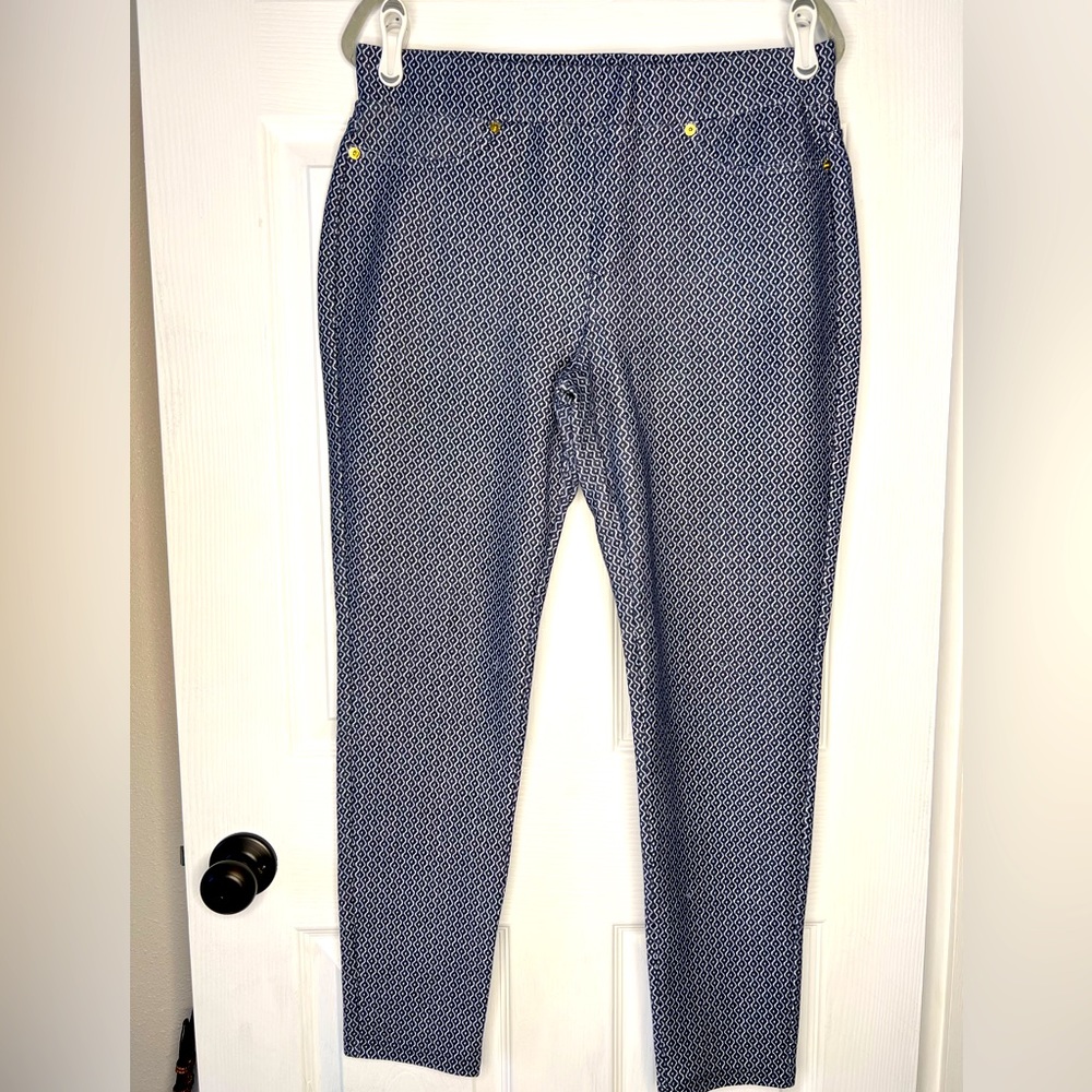 Michael Kors Printed Slacks, Blue & White print. Size Large
